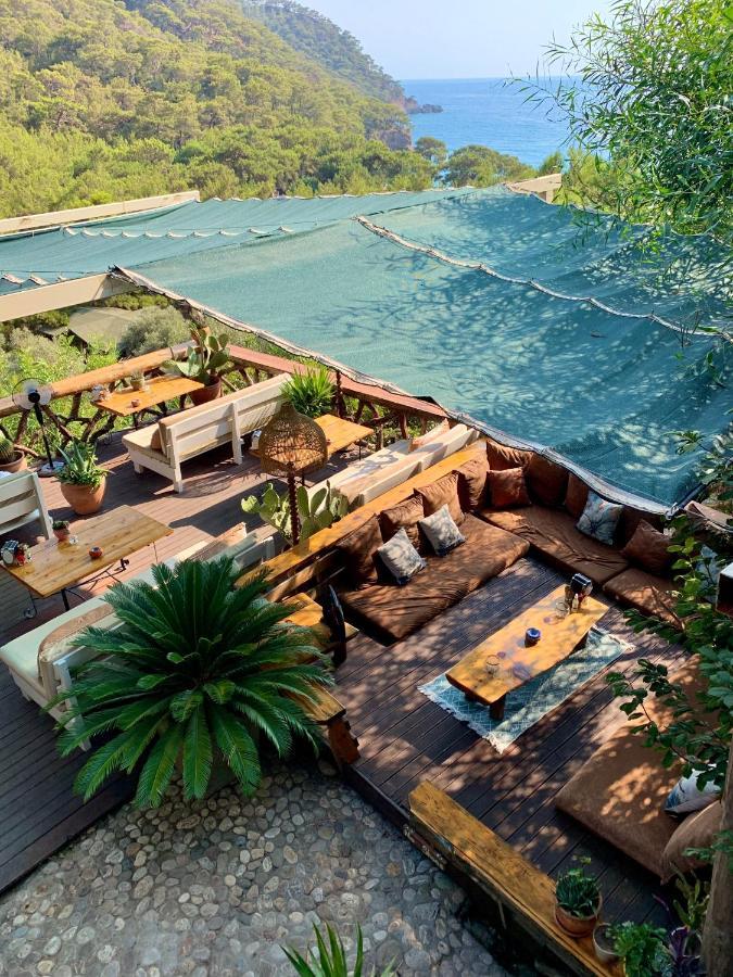 Bamboo Bungalow With Sea View In Kabak Bay, Oeluedeniz Фетхіє Екстер'єр фото